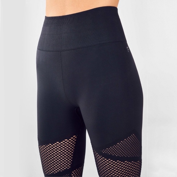 FABLETICS Mosaic High-Waisted 7/8 Leggings - Picture 6 of 14